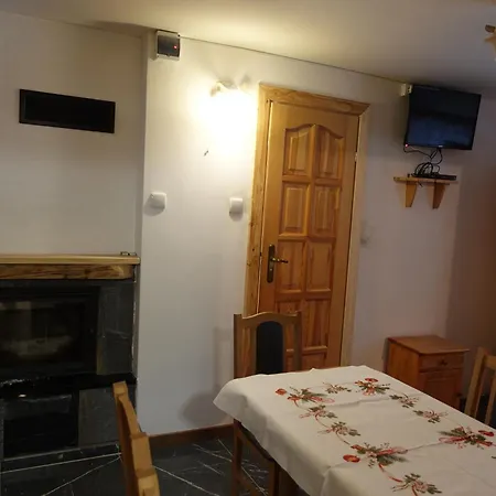 Domek Z Ogrodem Bialka Tatrzanska *
